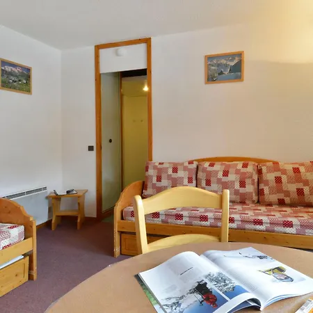 Agreable Pres Des Pistes Avec Balcon - Fr-1-181-2356 Διαμέρισμα *